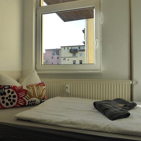Ferienwohnung Friedrich Schiller, 2 Schlafzimmer, Balkon,Kostenloses Wifi, Naehe Zentrum, Jena Ngoại thất bức ảnh