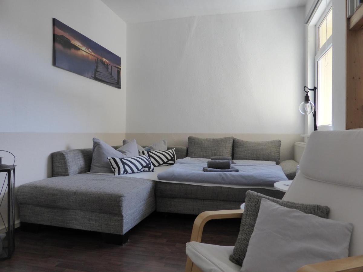 Ferienwohnung Friedrich Schiller, 2 Schlafzimmer, Balkon,Kostenloses Wifi, Naehe Zentrum, Jena Ngoại thất bức ảnh