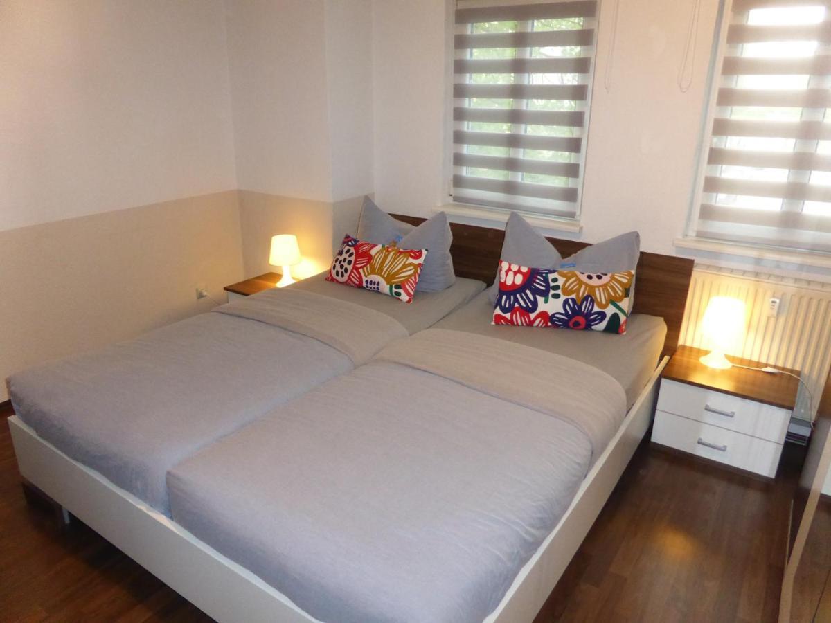 Ferienwohnung Friedrich Schiller, 2 Schlafzimmer, Balkon,Kostenloses Wifi, Naehe Zentrum, Jena Ngoại thất bức ảnh