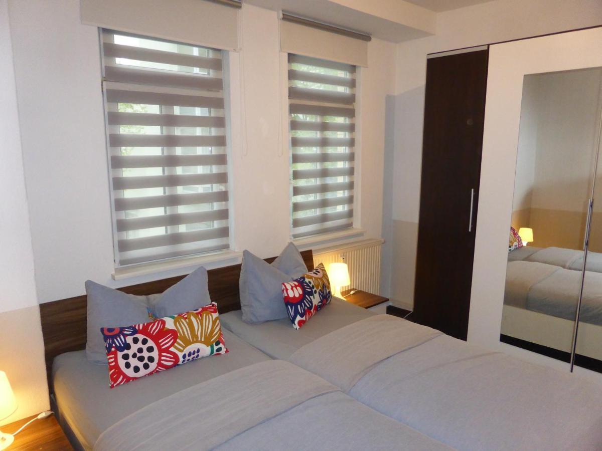 Ferienwohnung Friedrich Schiller, 2 Schlafzimmer, Balkon,Kostenloses Wifi, Naehe Zentrum, Jena Ngoại thất bức ảnh