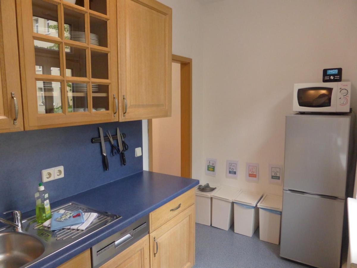 Ferienwohnung Friedrich Schiller, 2 Schlafzimmer, Balkon,Kostenloses Wifi, Naehe Zentrum, Jena Ngoại thất bức ảnh