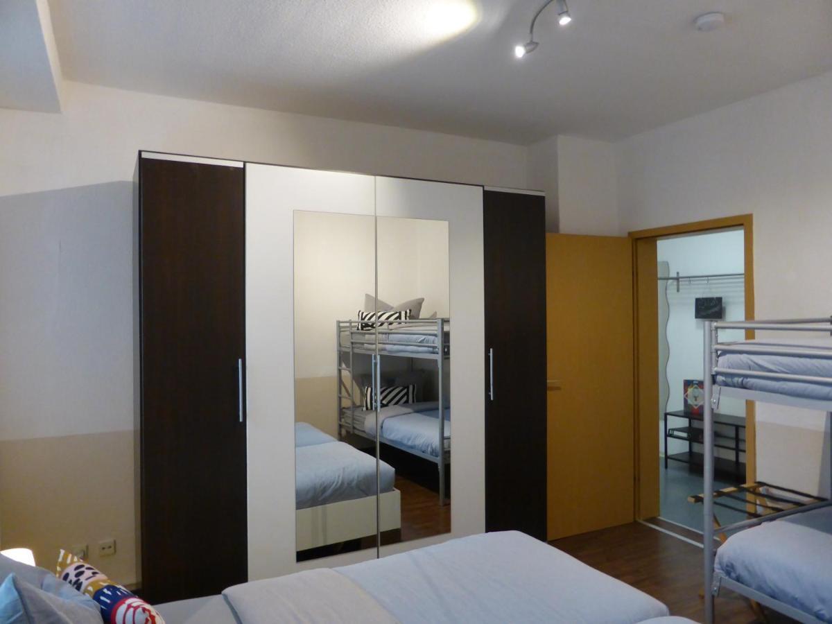Ferienwohnung Friedrich Schiller, 2 Schlafzimmer, Balkon,Kostenloses Wifi, Naehe Zentrum, Jena Ngoại thất bức ảnh