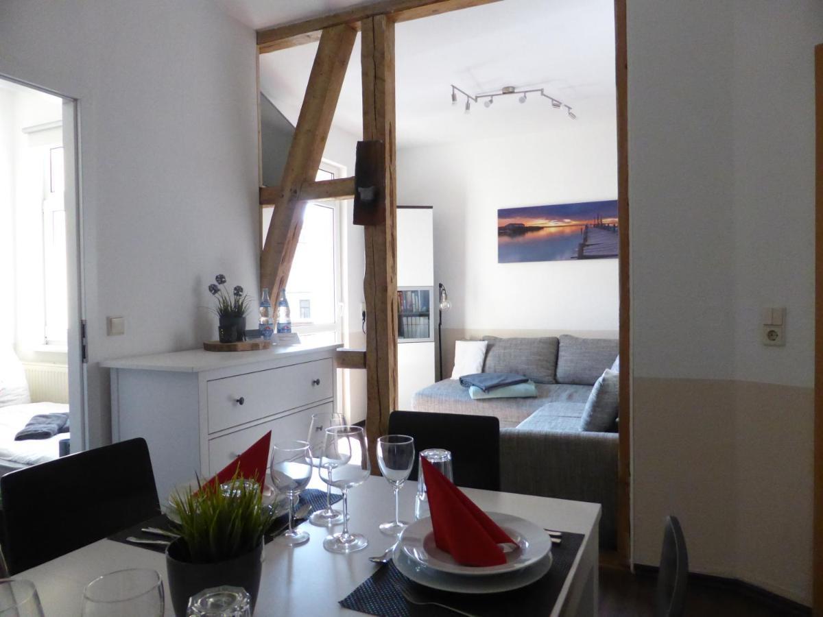 Ferienwohnung Friedrich Schiller, 2 Schlafzimmer, Balkon,Kostenloses Wifi, Naehe Zentrum, Jena Ngoại thất bức ảnh